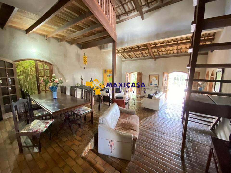 Casa, Trevo, 3 Quartos, 6 Vagas, 1 Suíte