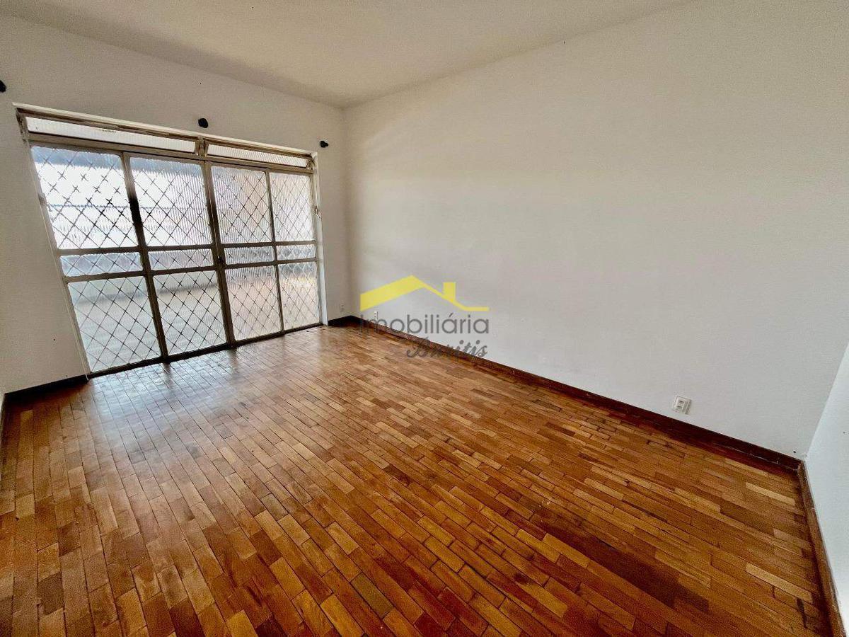Casa, Nova Suíssa, 4 Quartos, 4 Vagas