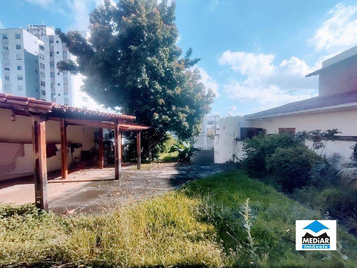 Casa, Floresta, 4 Quartos, 7 Vagas, 2 Suítes