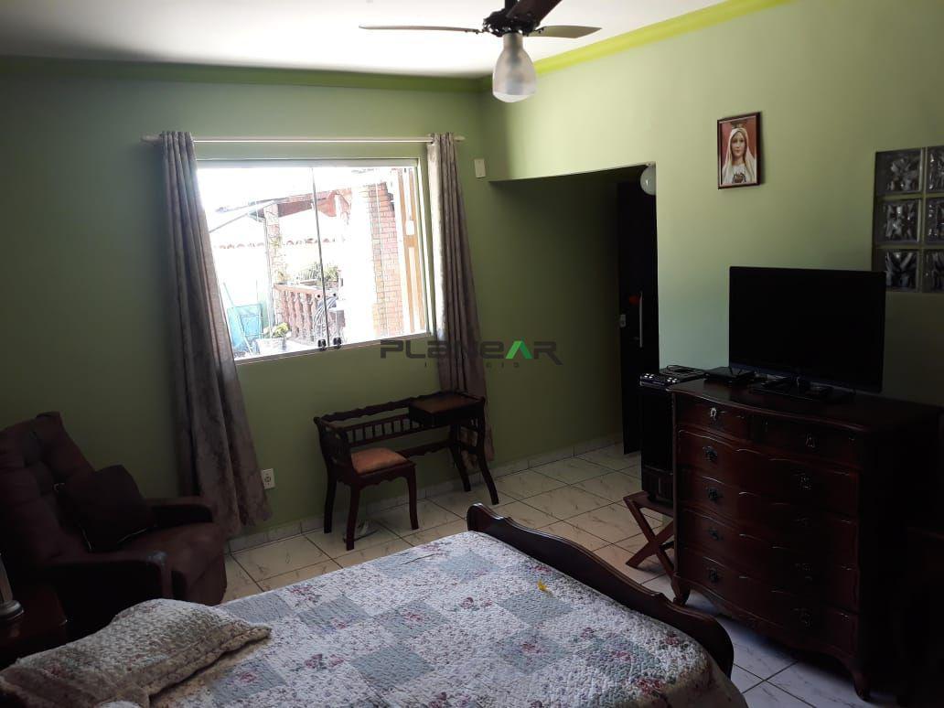 Casa, Industrial São Luiz, 4 Quartos, 4 Vagas, 2 Suítes