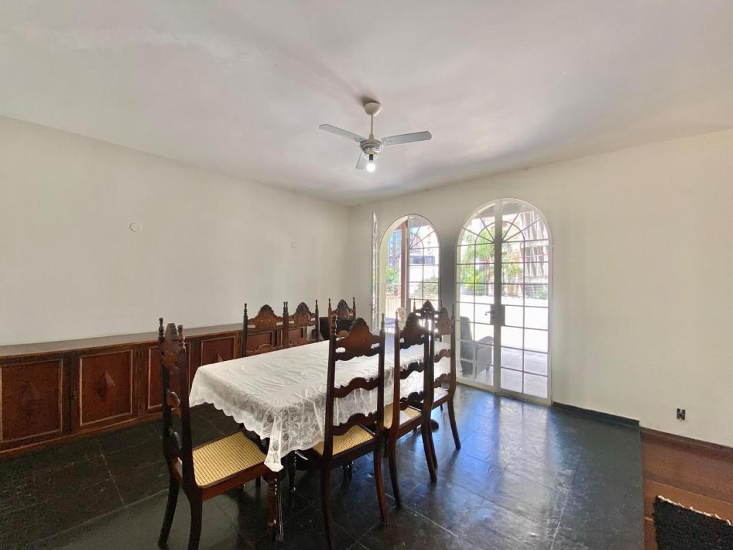 Casa, Sion, 5 Quartos, 6 Vagas, 1 Suíte