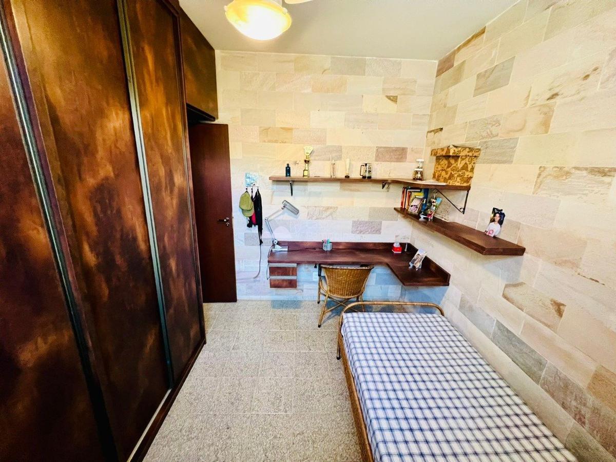 Casa, Itapoã, 4 Quartos, 3 Vagas, 1 Suíte