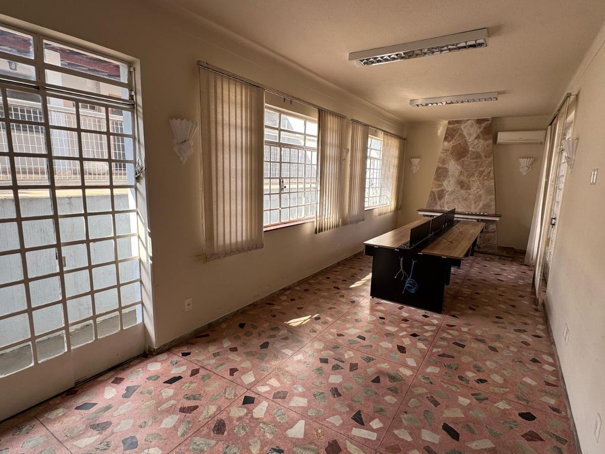 Casa, Colégio Batista, 3 Quartos, 1 Vaga, 1 Suíte