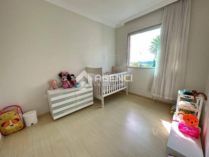 Casa, Paquetá, 4 Quartos, 0 Vaga, 1 Suíte