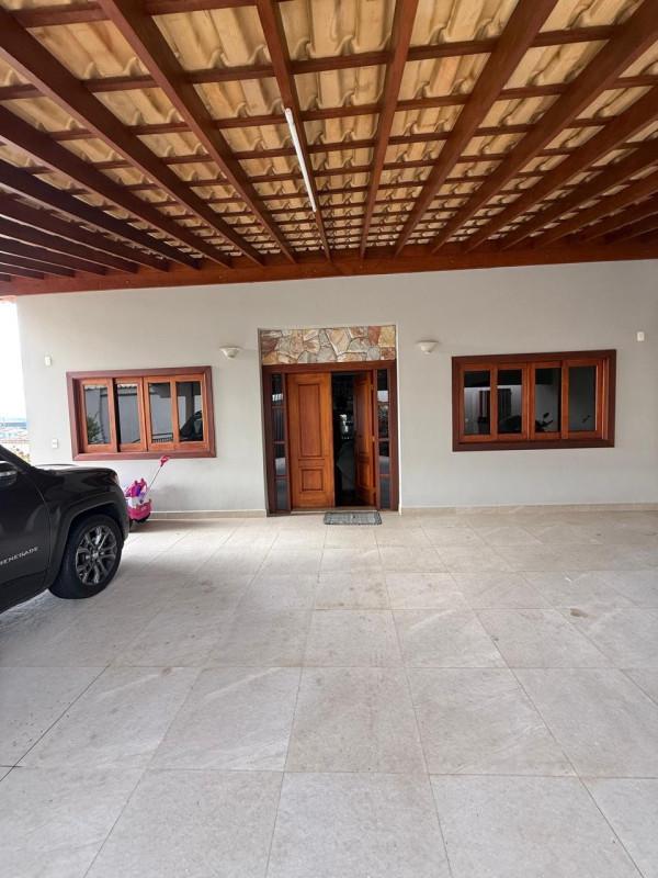Casa, Rezende, 4 Quartos, 4 Vagas, 2 Suítes