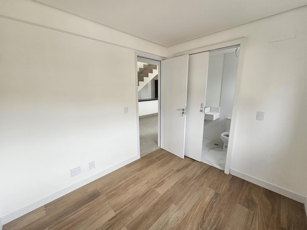 Cobertura, Santa Efigênia, 2 Quartos, 2 Vagas, 1 Suíte