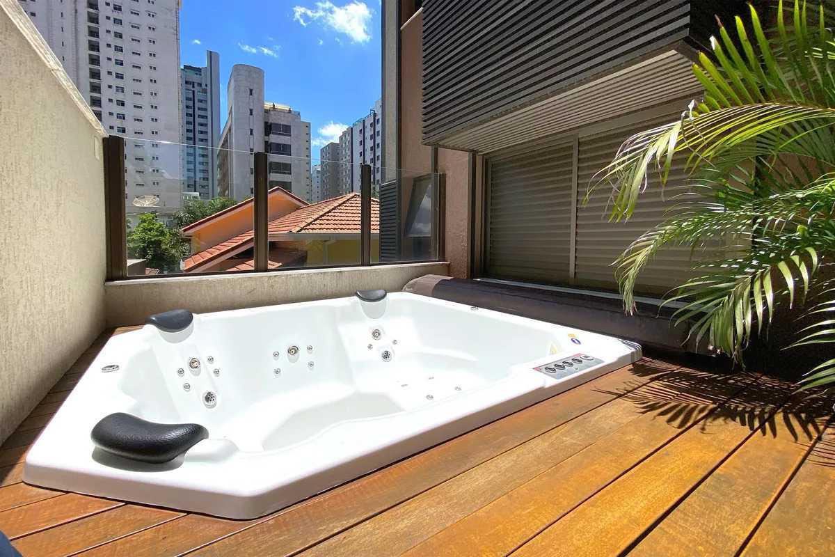 Apartamento, Funcionários, 2 Quartos, 2 Vagas, 2 Suítes