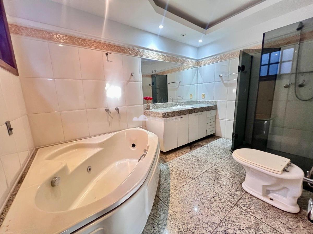 Casa, Planalto, 4 Quartos, 4 Vagas, 3 Suítes