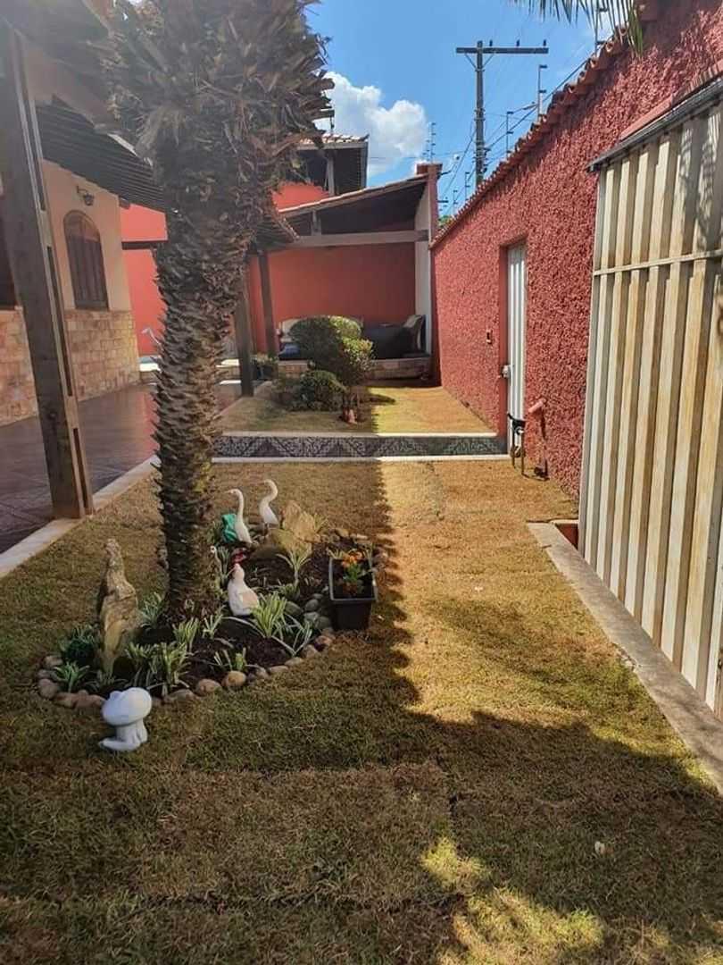 Casa, Colonial, 3 Quartos, 5 Vagas, 1 Suíte