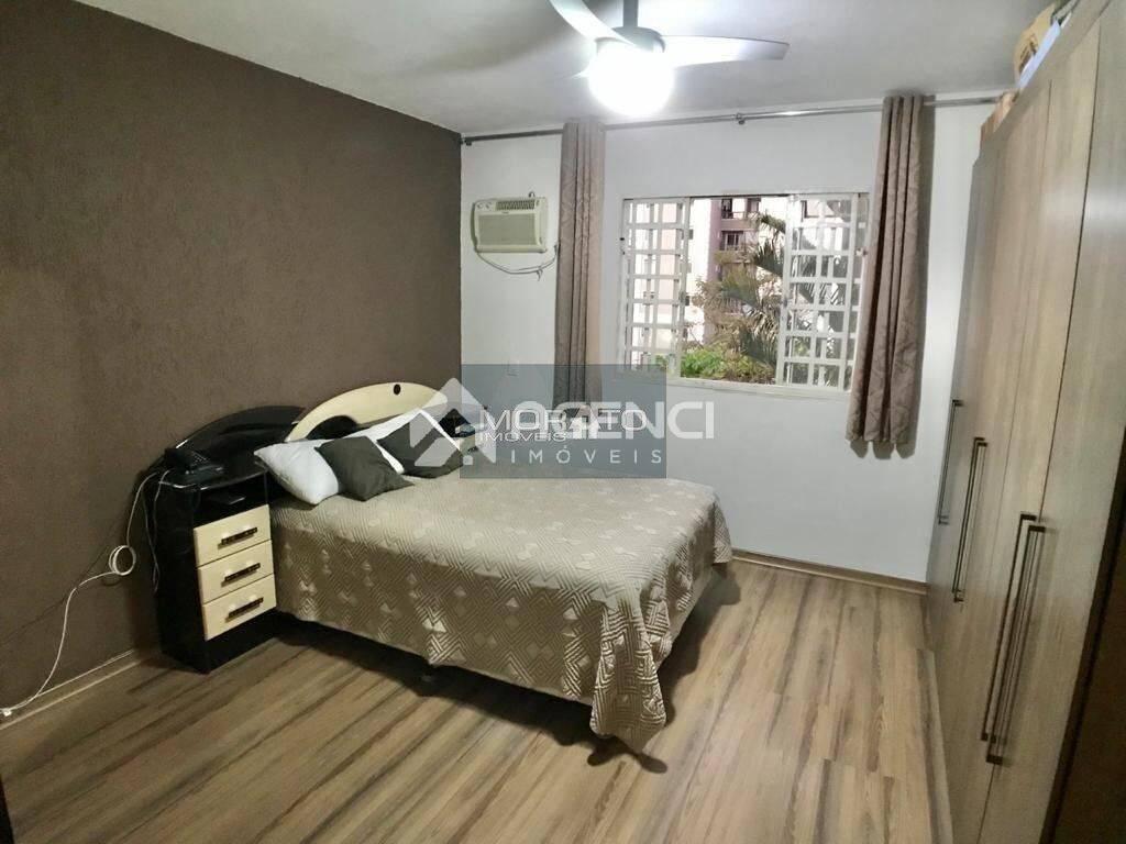 Casa, Cabral, 5 Quartos, 0 Vaga, 1 Suíte