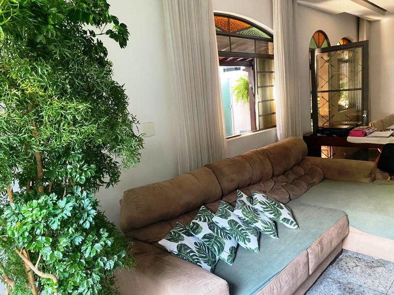 Casa, João Pinheiro, 3 Quartos, 5 Vagas, 1 Suíte