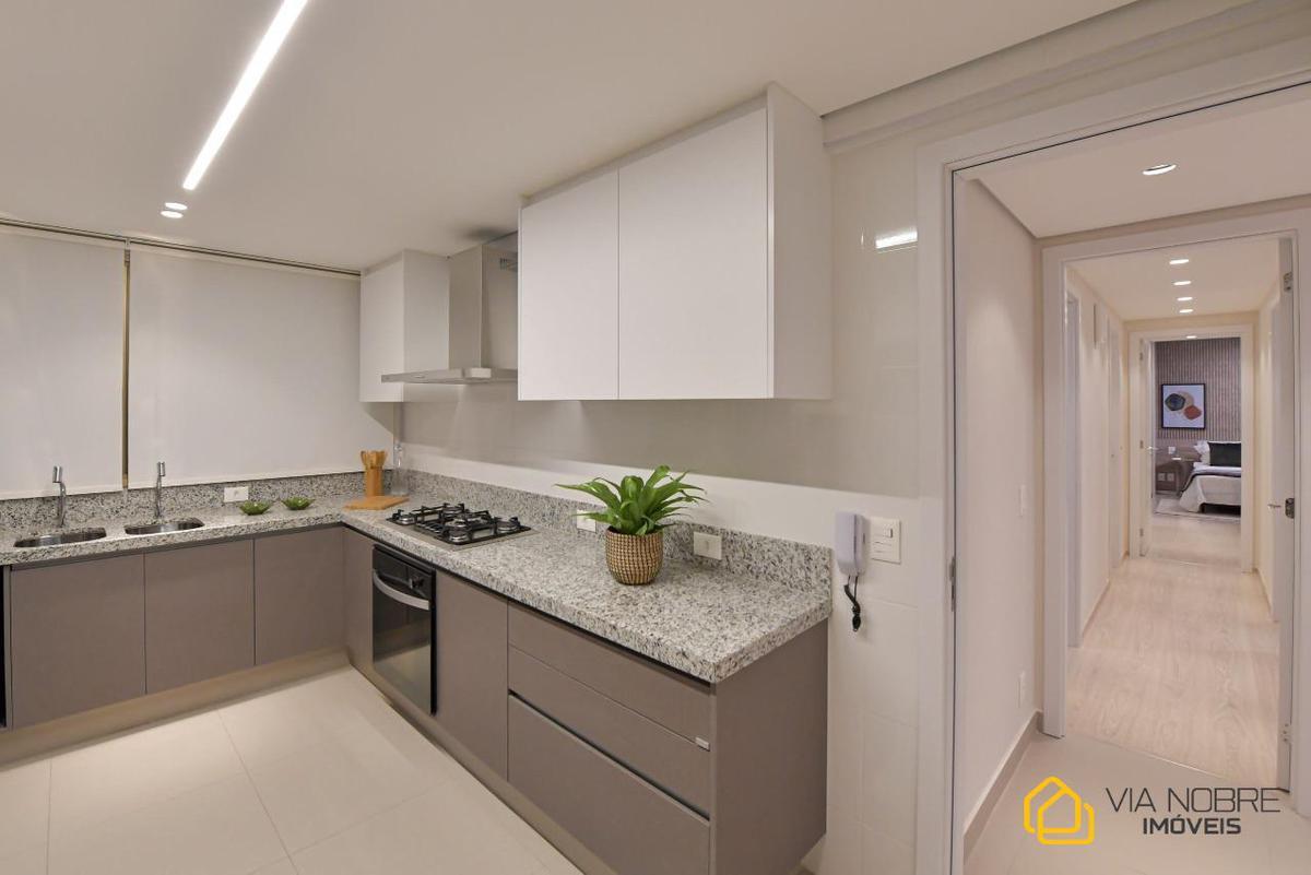 Apartamento, Centro, 4 Quartos, 3 Vagas, 3 Suítes