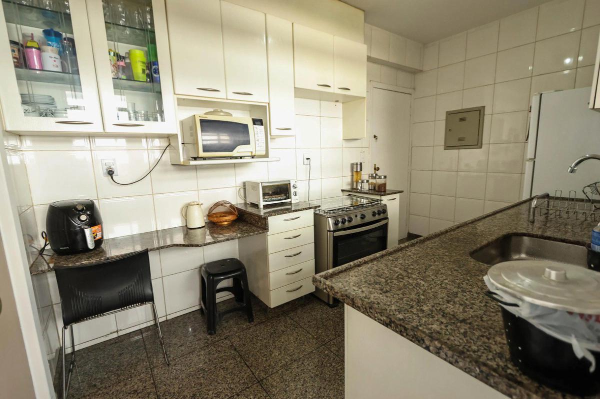Apartamento, Luxemburgo, 4 Quartos, 3 Vagas, 1 Suíte