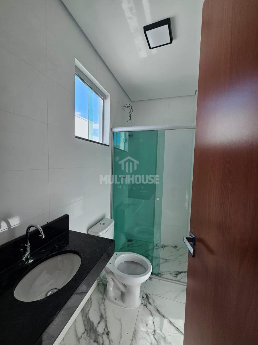 Casa, Jardim Leblon, 2 Quartos, 2 Vagas, 1 Suíte