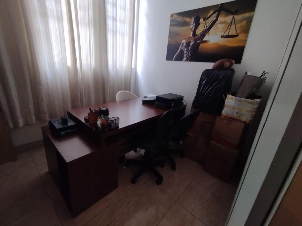 Casa, Dona Clara, 5 Quartos, 2 Vagas, 3 Suítes
