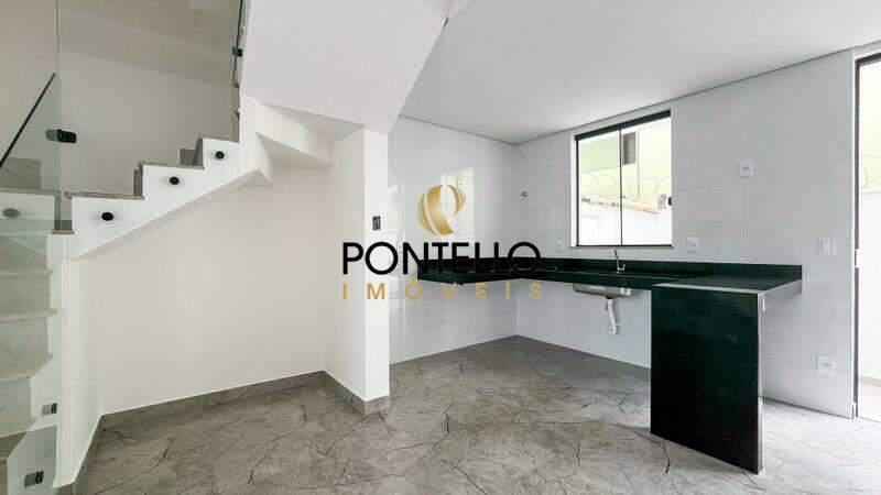 Casa, Candelária, 3 Quartos, 0 Vaga, 1 Suíte