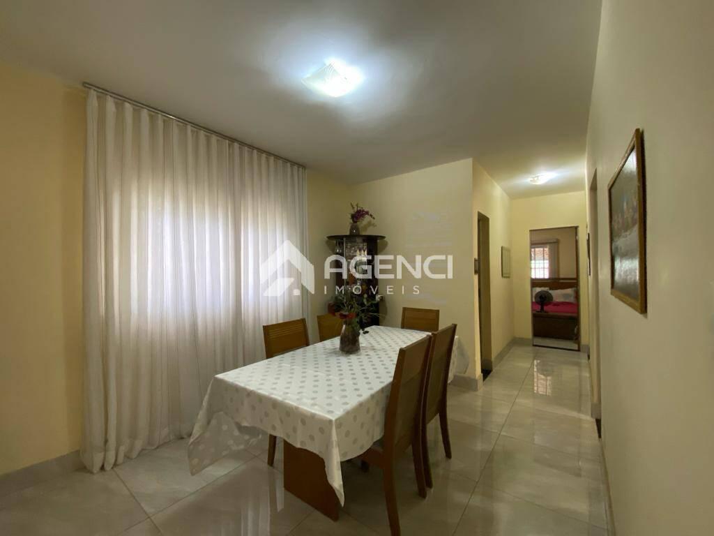 Casa, Santa Maria, 3 Quartos, 0 Vaga, 0 Suíte