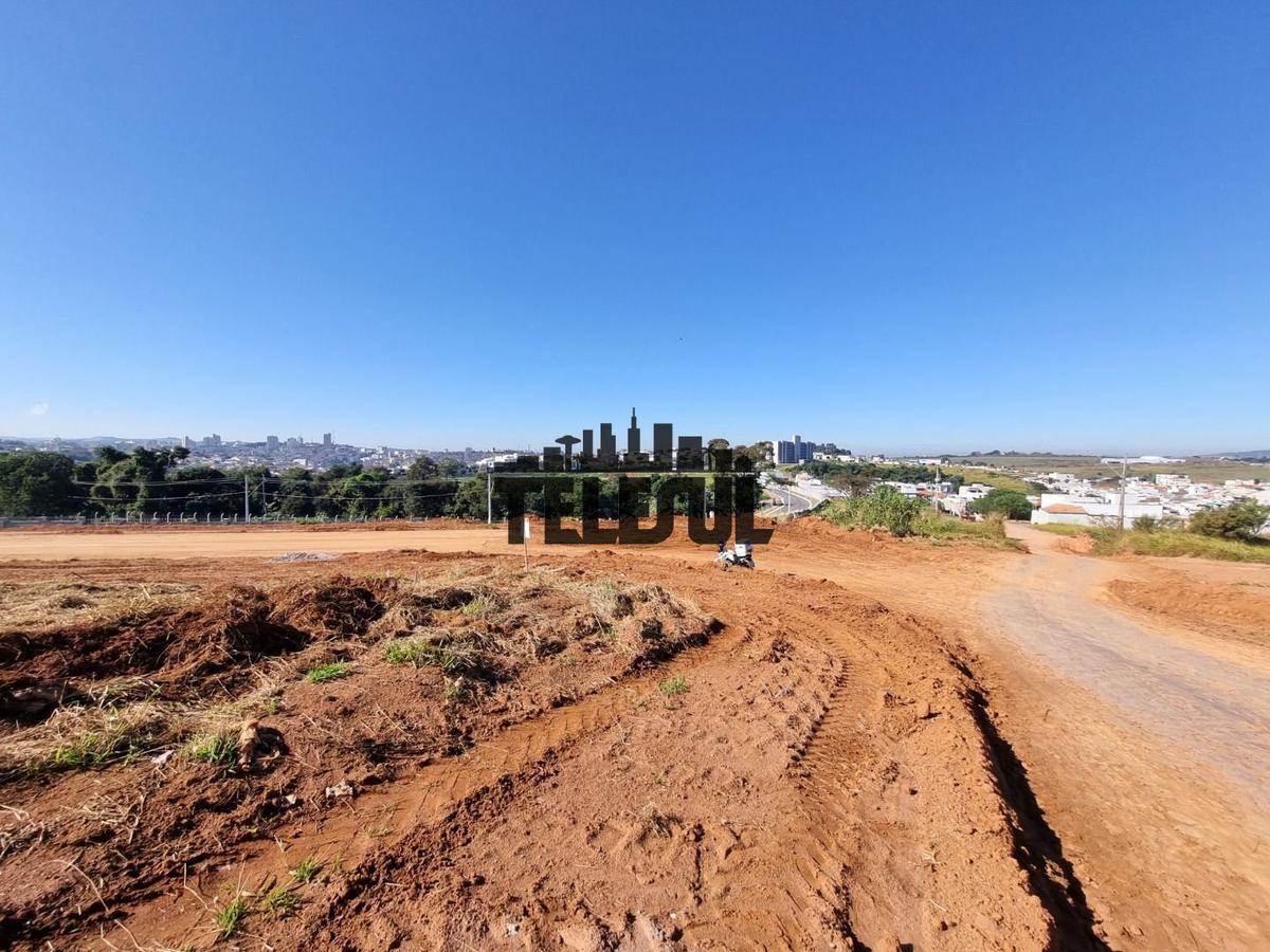 Lote, Centro, 0 Quarto, 0 Vaga