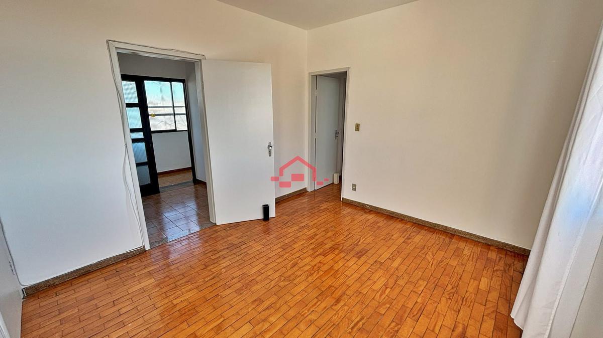 Apartamento, Carlos Prates, 2 Quartos, 1 Vaga