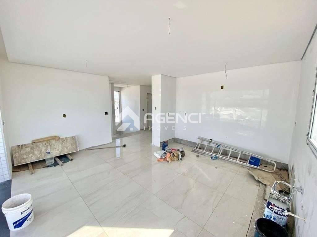 Apartamento, Cabral, 5 Quartos, 0 Vaga, 2 Suítes