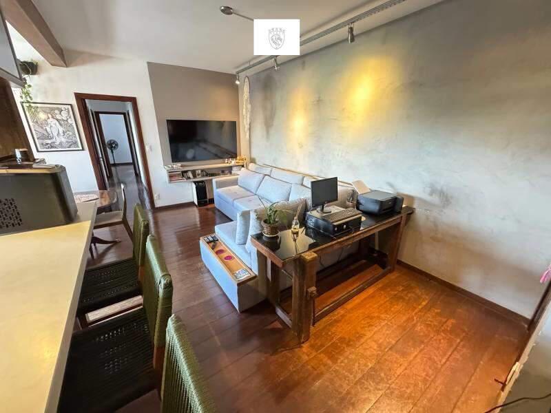Apartamento, Sagrada Família, 3 Quartos, 1 Vaga, 1 Suíte