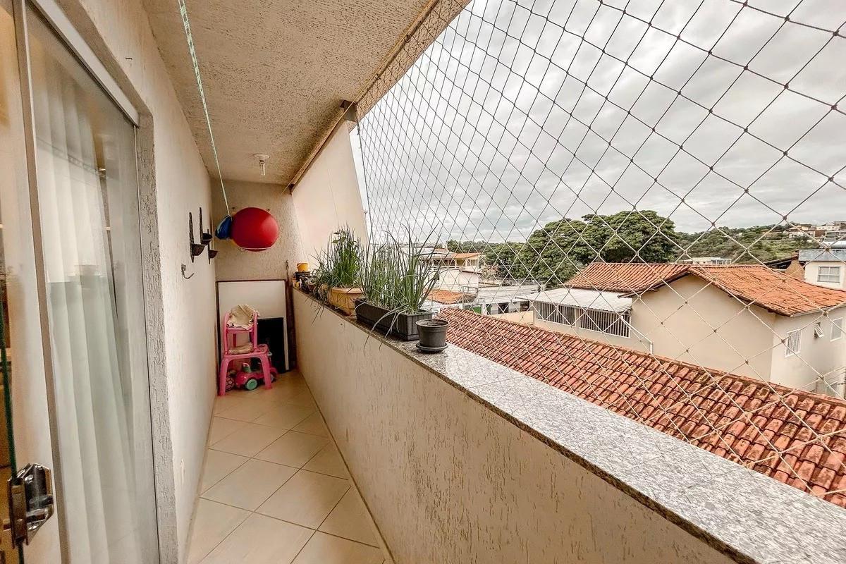 Apartamento, Santa Terezinha, 3 Quartos, 2 Vagas, 1 Suíte