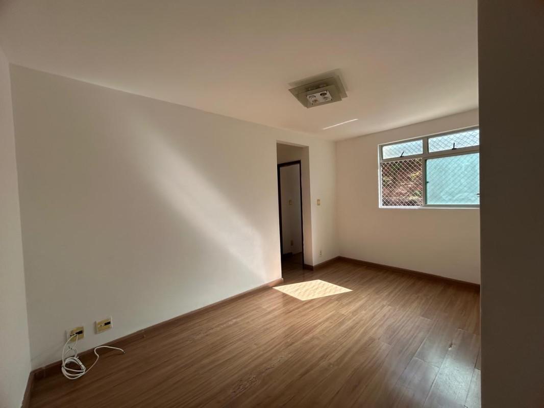 Apartamento, Carlos Prates, 2 Quartos, 1 Vaga