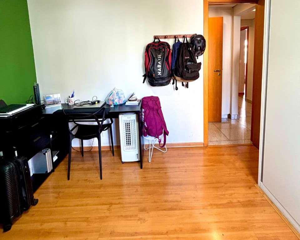 Cobertura, Funcionários, 4 Quartos, 4 Vagas, 2 Suítes