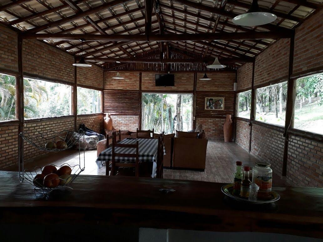 Fazenda, Bandeirinhas, 5 Quartos, 10 Vagas, 1 Suíte