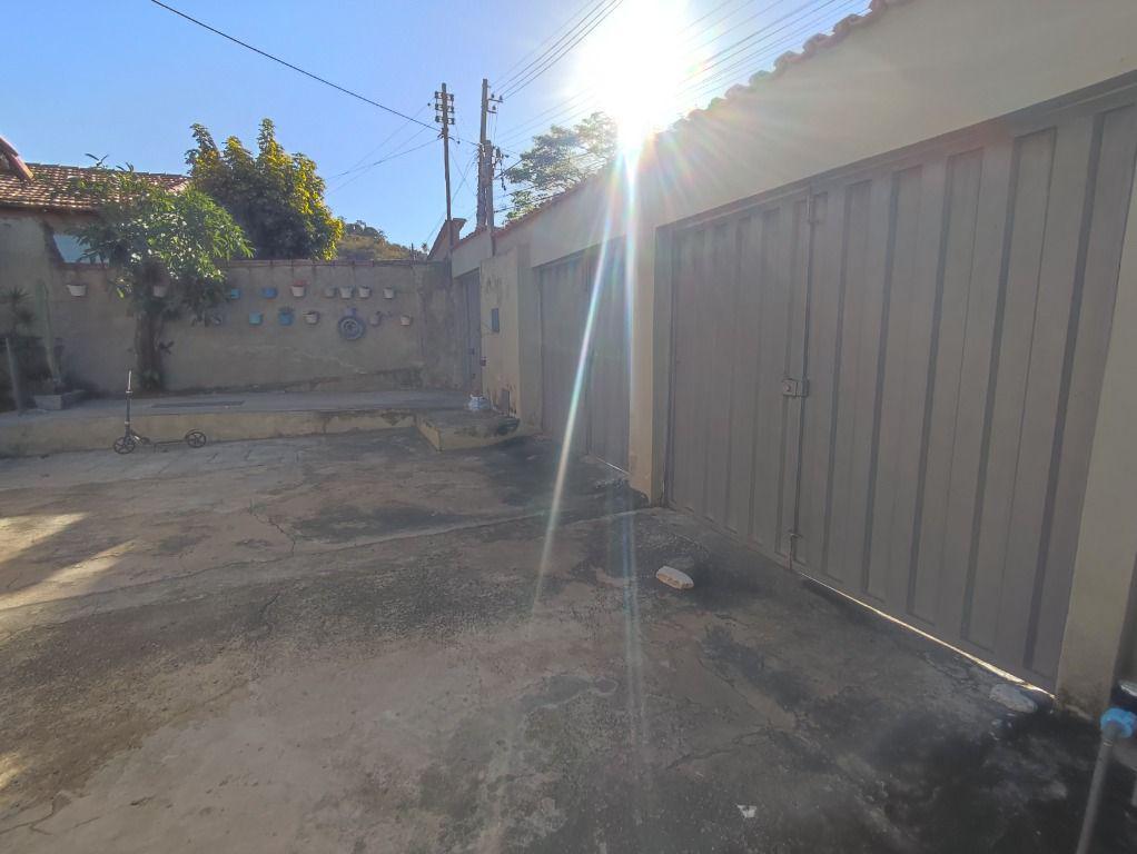 Casa, Nações Unidas, 5 Quartos, 4 Vagas, 1 Suíte