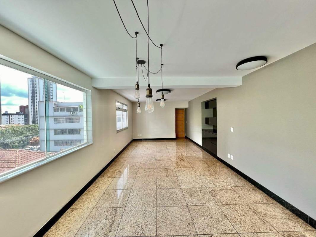 Apartamento, Funcionários, 4 Quartos, 2 Vagas, 2 Suítes