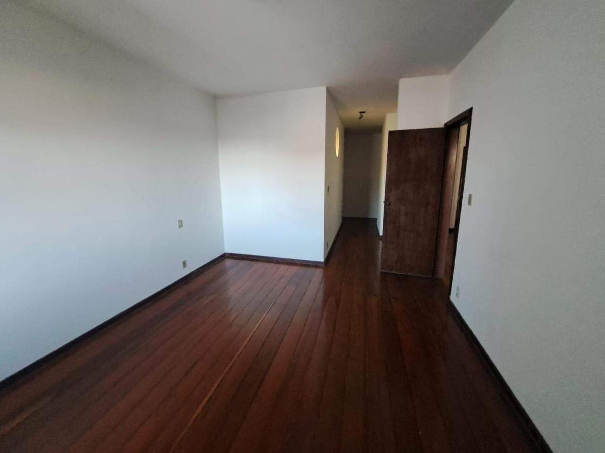 Casa, Nova Suíssa, 4 Quartos, 3 Vagas, 1 Suíte