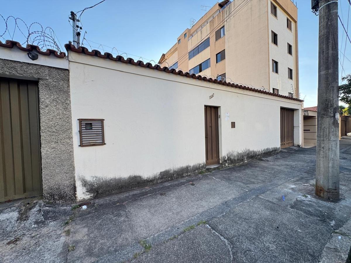 Casa, Santa Inês, 2 Quartos, 8 Vagas