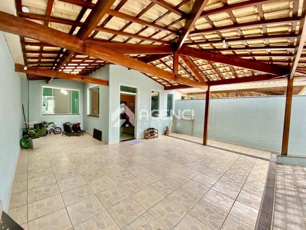 Casa, Cabral, 3 Quartos, 0 Vaga, 1 Suíte