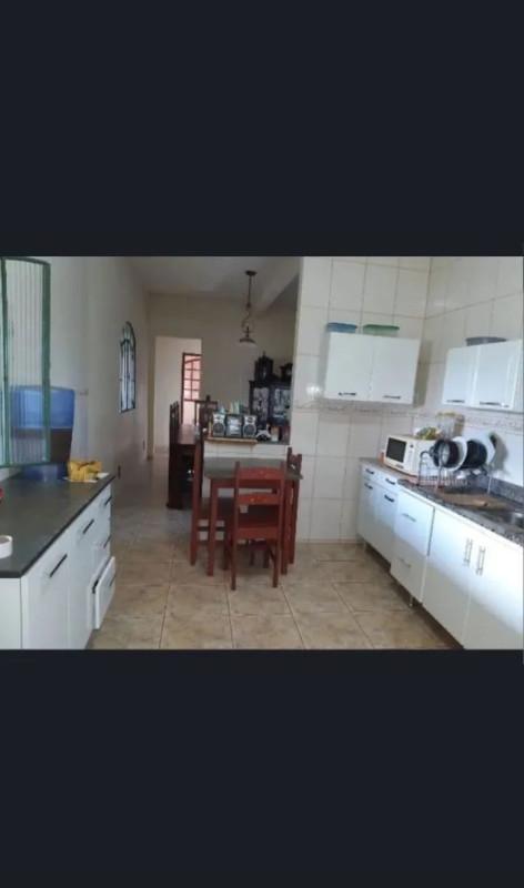 Casa, Condomínio Morada do Lago, 2 Quartos, 5 Vagas, 1 Suíte