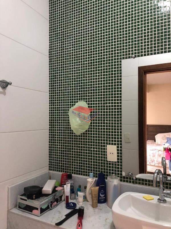 Casa, Belvedere, 3 Quartos, 1 Vaga, 1 Suíte