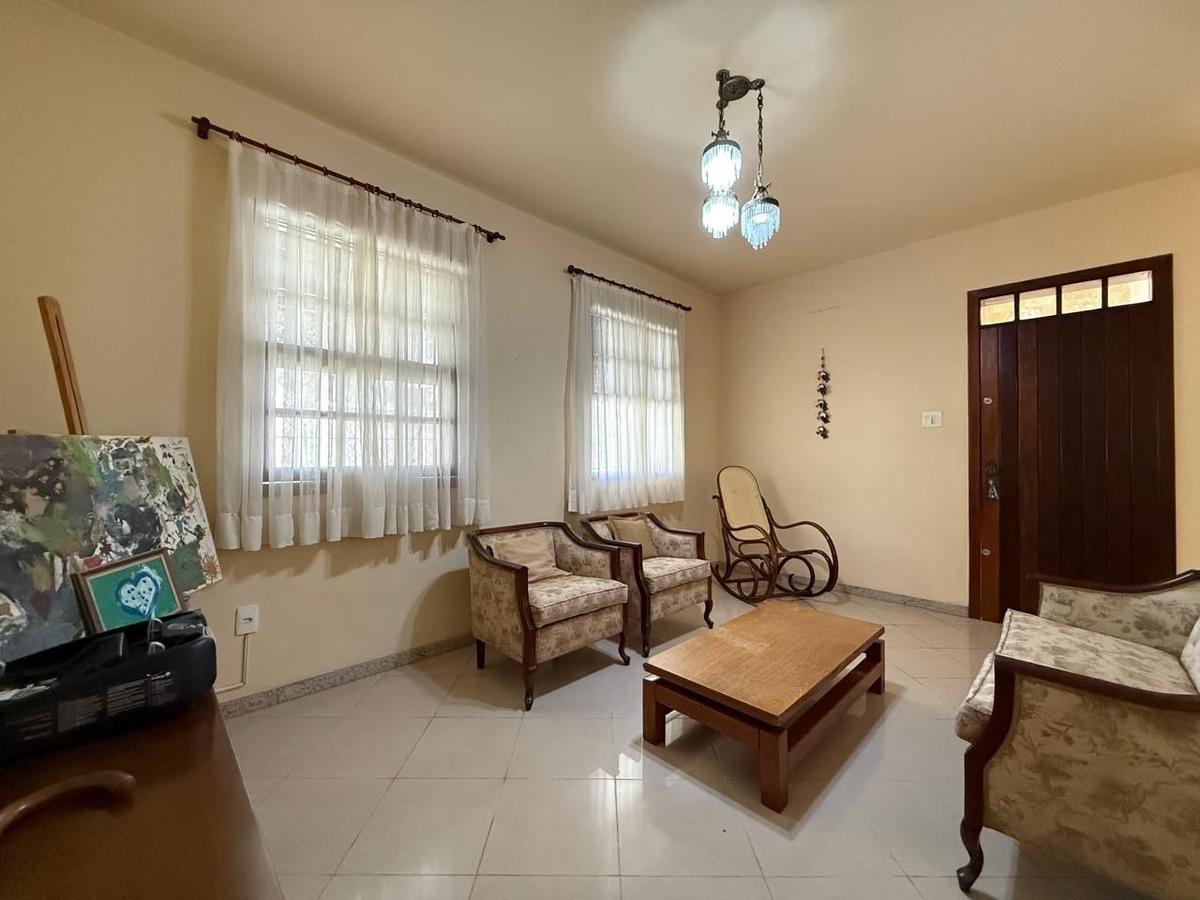 Casa, Itapoã, 3 Quartos, 4 Vagas, 1 Suíte