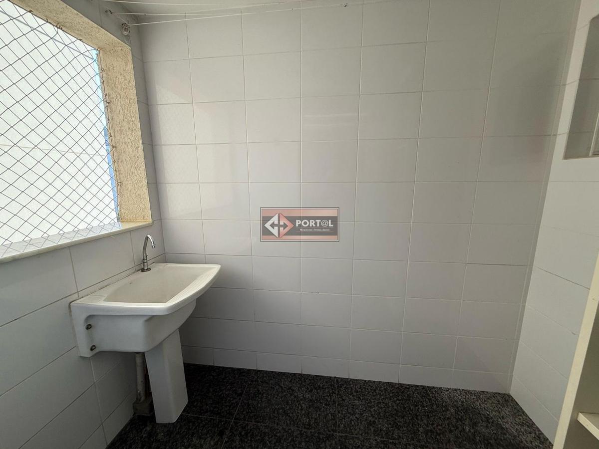 Apartamento, Castelo, 4 Quartos, 2 Vagas, 1 Suíte