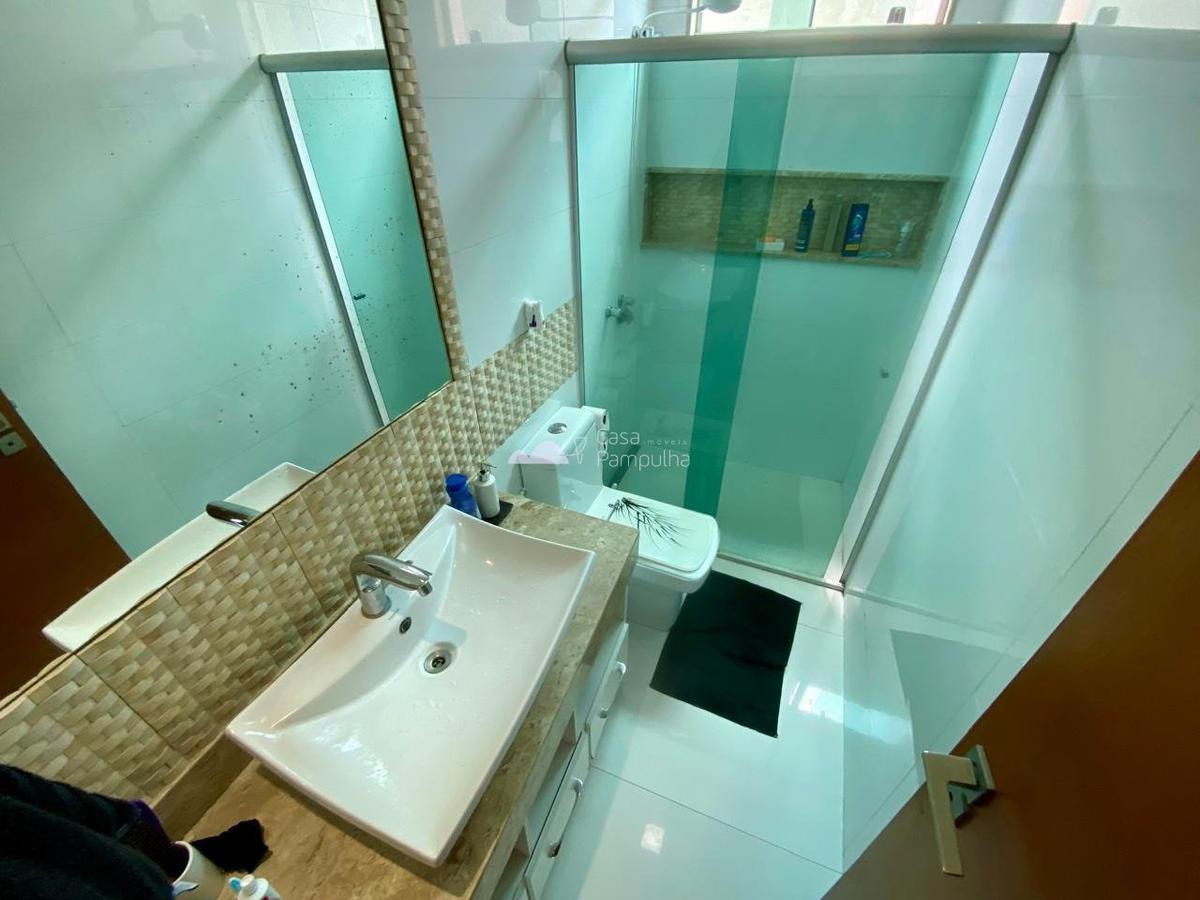 Casa, Céu Azul, 3 Quartos, 5 Vagas, 1 Suíte