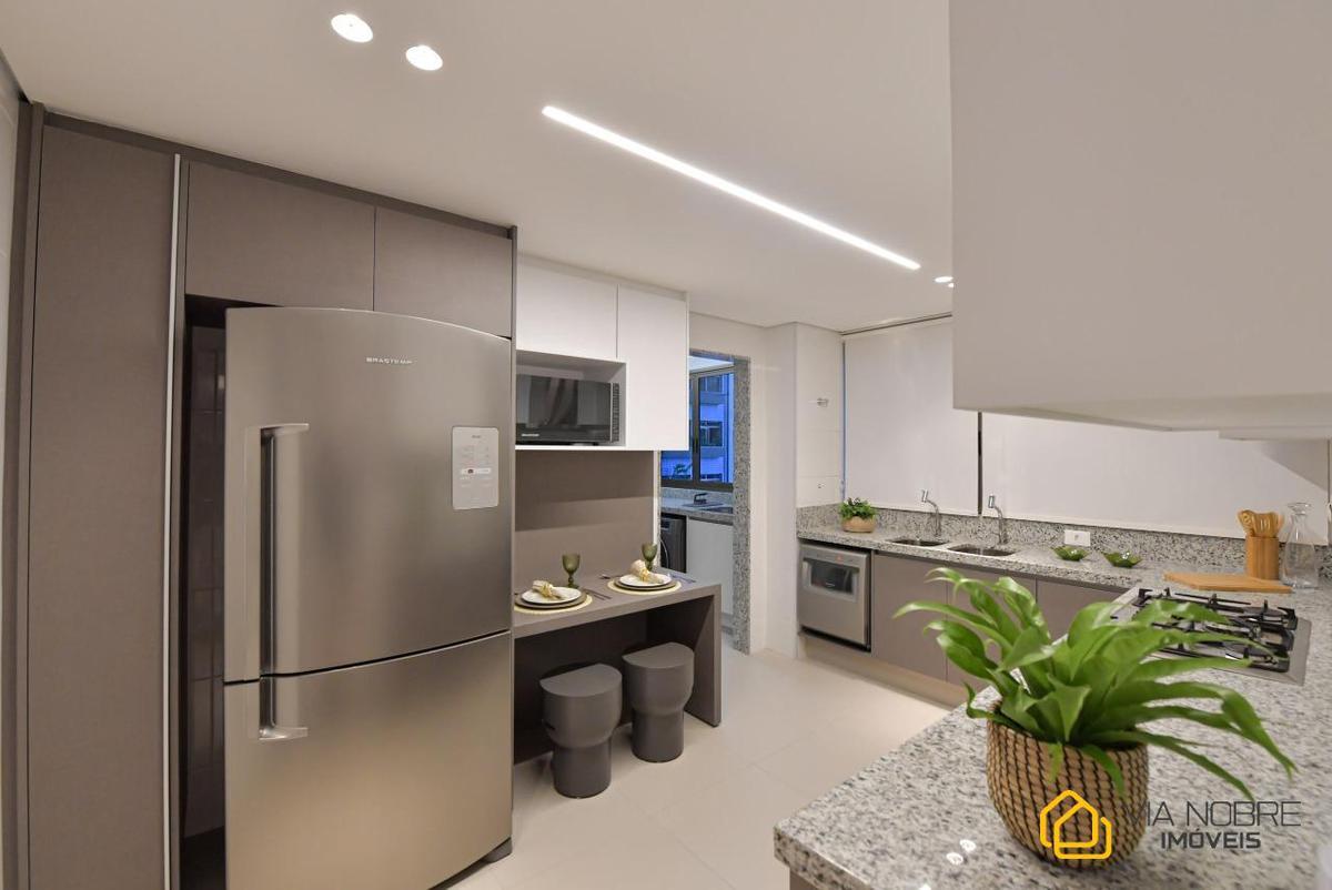 Apartamento, Centro, 4 Quartos, 3 Vagas, 3 Suítes