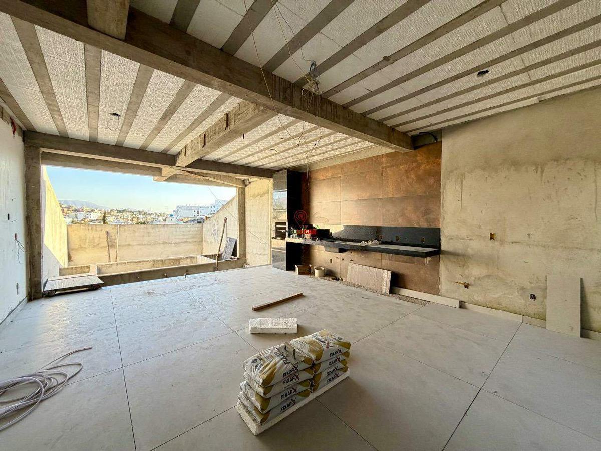 Casa, Masterville, 3 Quartos, 3 Vagas, 1 Suíte