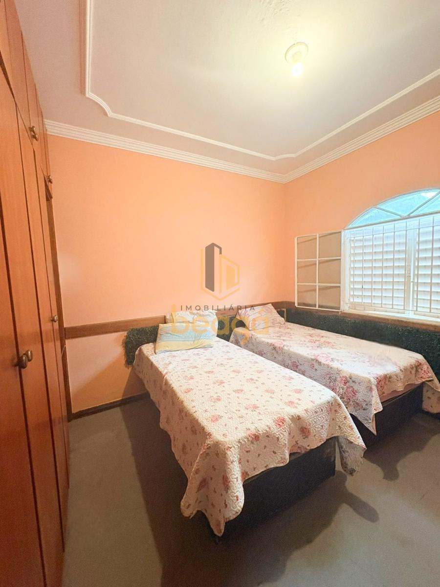 Casa, Camargos, 3 Quartos, 4 Vagas, 2 Suítes
