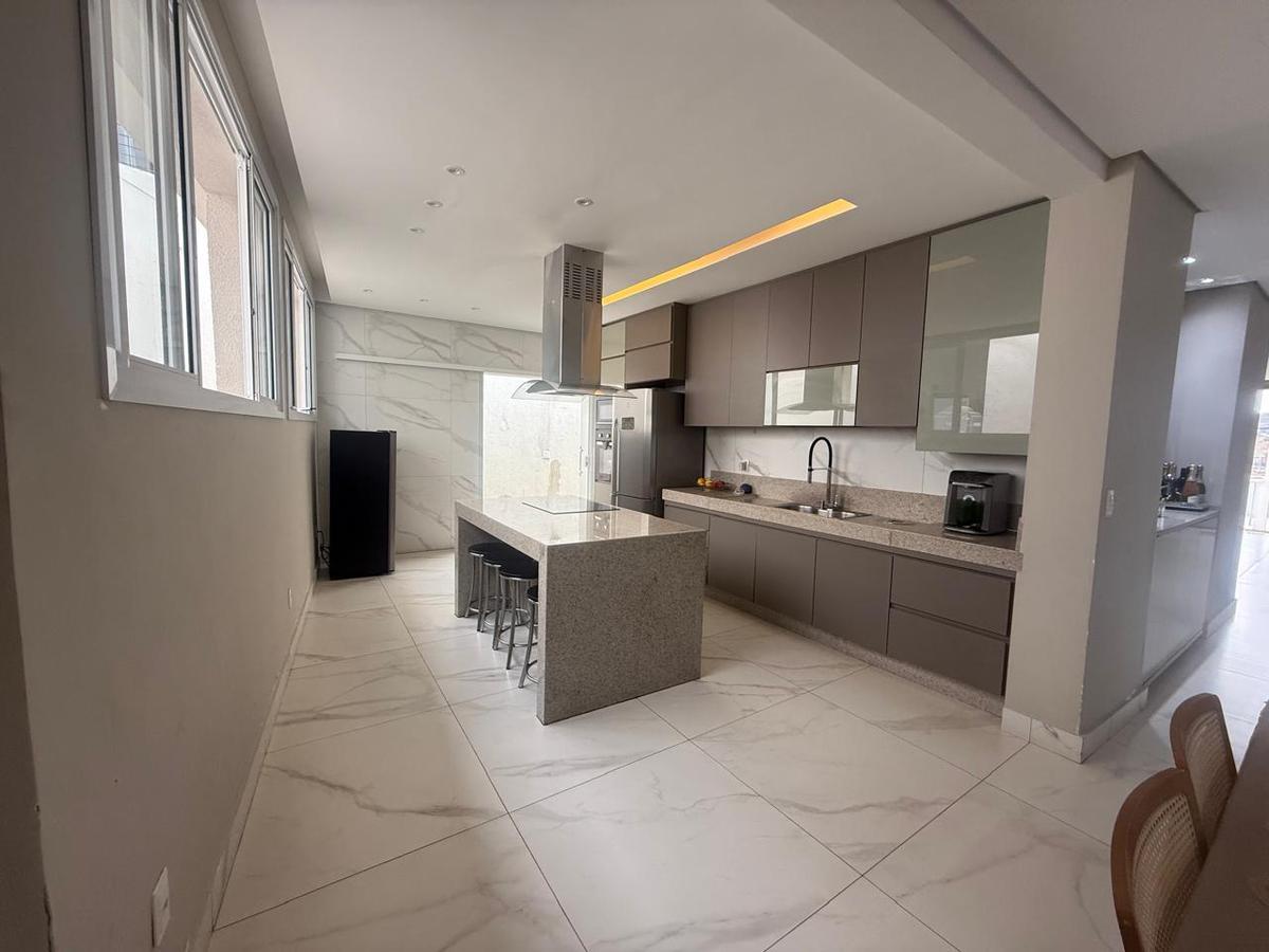 Casa, Cachoeirinha, 3 Quartos, 2 Vagas