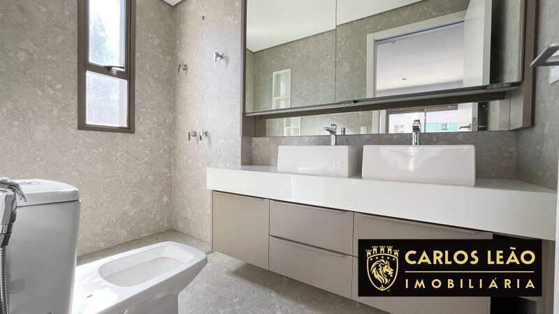 Apartamento, Cruzeiro, 4 Quartos, 3 Vagas, 2 Suítes