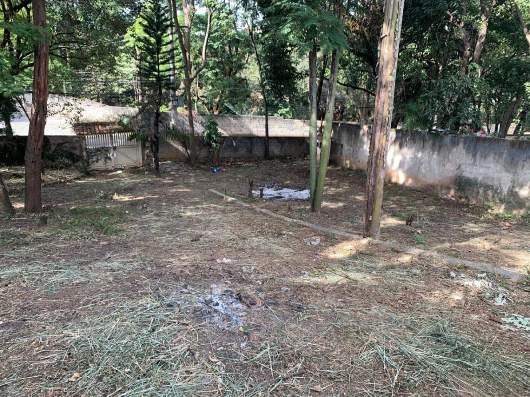 Lote, Santa Mônica, 0 Quarto, 0 Vaga