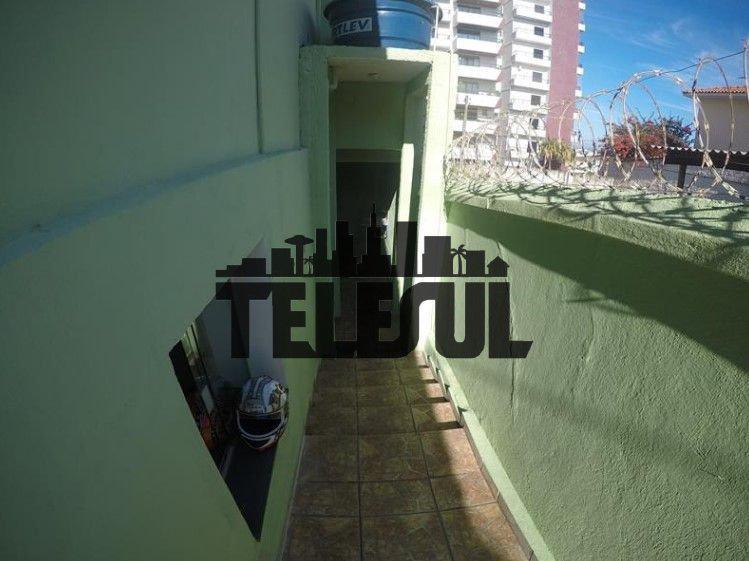 Casa, Centro, 4 Quartos, 0 Vaga