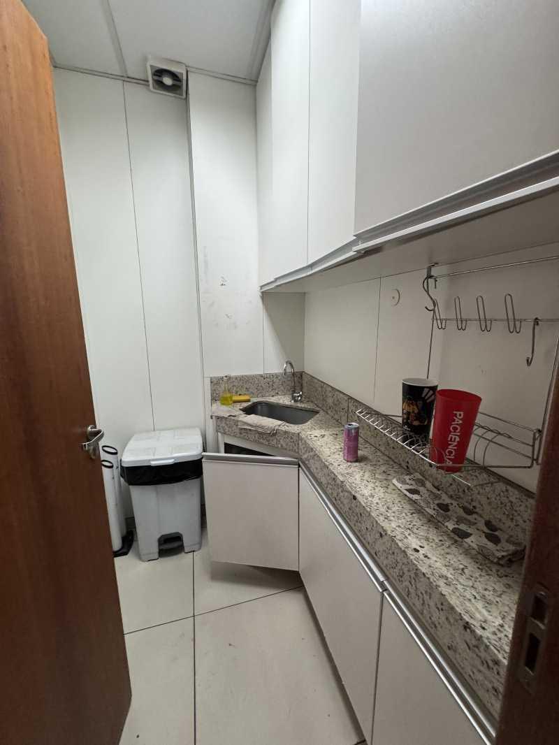 Andar, Centro, 0 Quarto, 10 Vagas