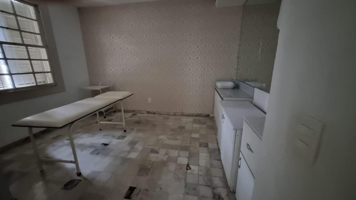 Casa Comercial, Santo Antônio, 5 Quartos, 4 Vagas