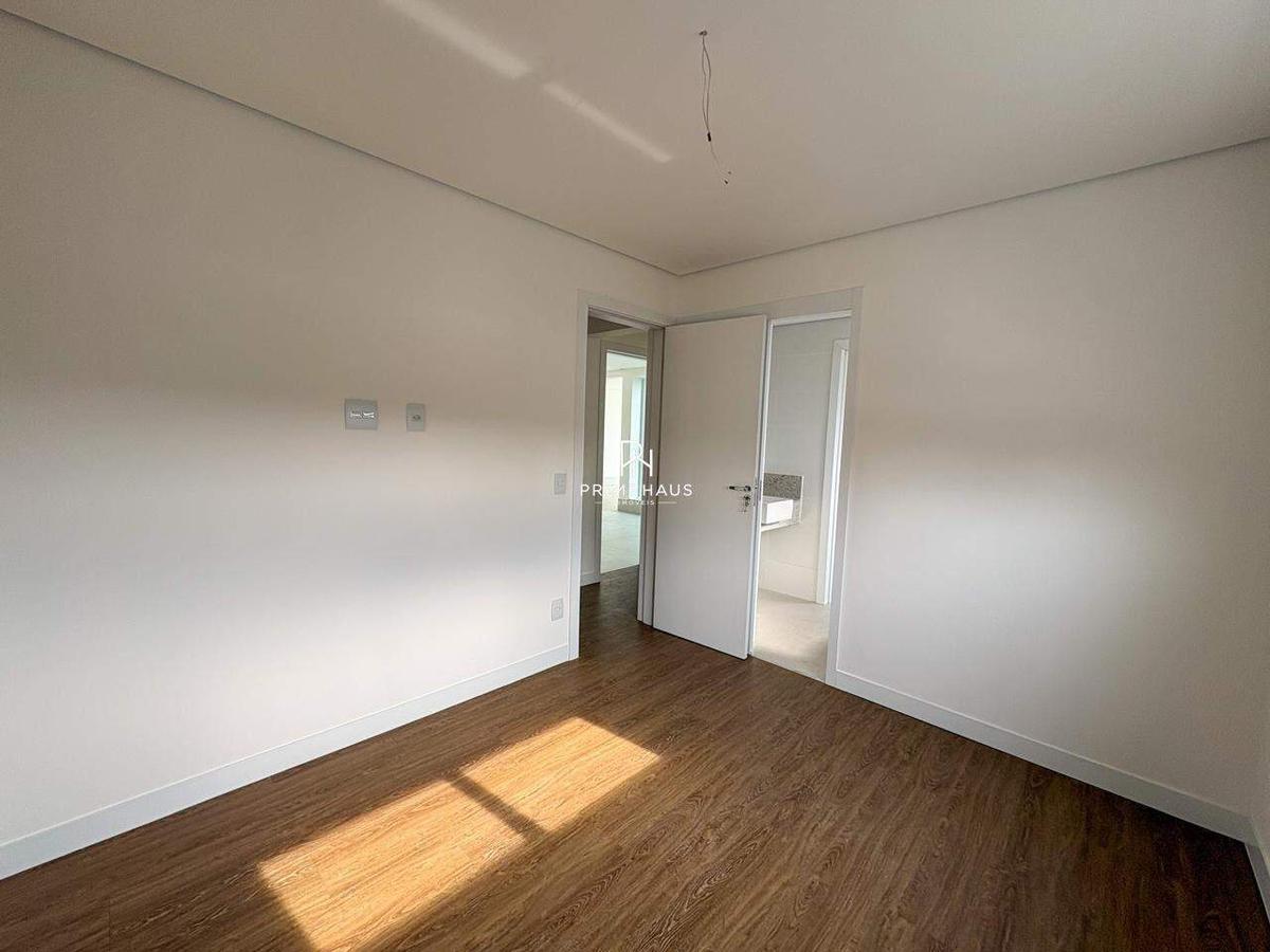 Apartamento, Castelo, 4 Quartos, 4 Vagas, 4 Suítes