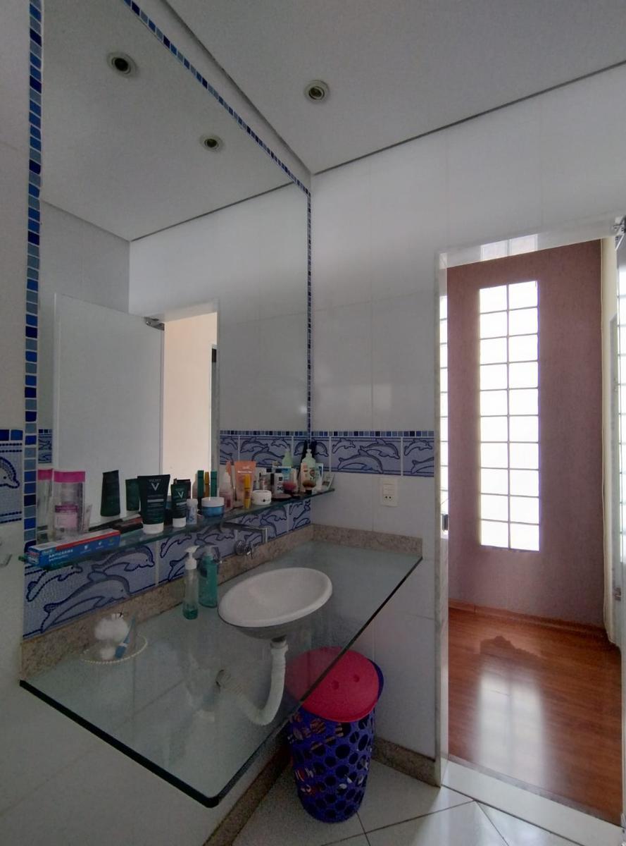 Casa, Floresta, 7 Quartos, 4 Vagas, 4 Suítes